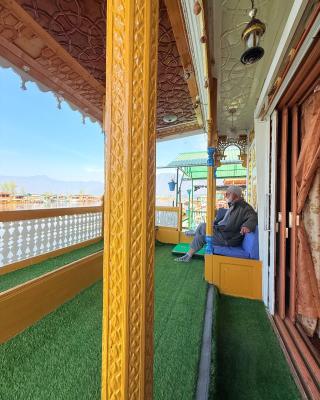 Lalarukh Group of Houseboats