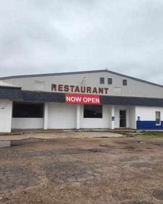 1st Inn By OYO Quinter Hwy 70 KS