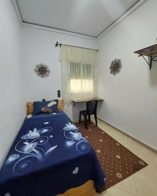 Cozy Room & Modern Amenities 2