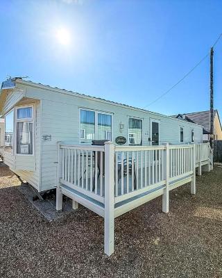 Dog Friendly 8 Berth Caravan, Minutes From The Beach In Hunstanton Ref 13003L