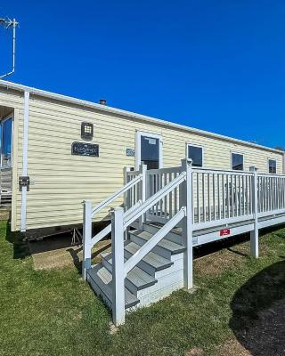 Lovely 8 Berth Caravan At Manor Park, Near Hunstanton Beach Ref 23039S