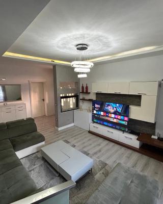 HENRI'S APARTAMENT