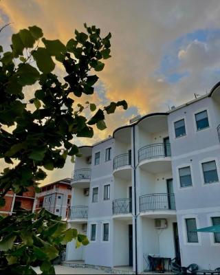 Sar Hotel, Velipojë