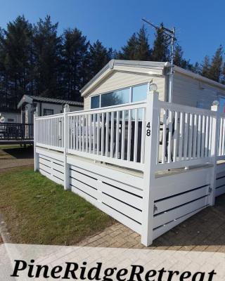 Pine Ridge Retreat With FREE GOLF and Air Conditioning