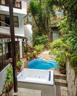 Gringo Bill's Boutique Hotel