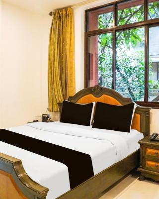 Super Townhouse Oak Prabhat Road
