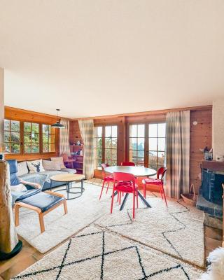 Centered Ski/Swim Ap. w/ private yard & fireplace