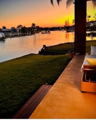 Barooga1- Mooloolaba Canal Front Apartment