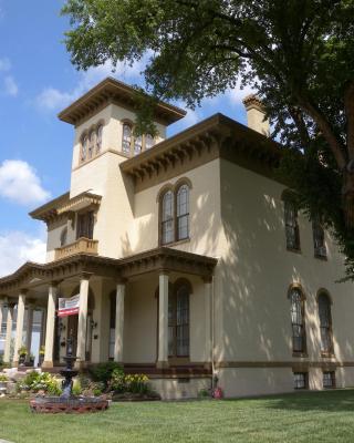 The Pepin Mansion B&B on Mansion Row - 10 min to start of the Bourbon Trail