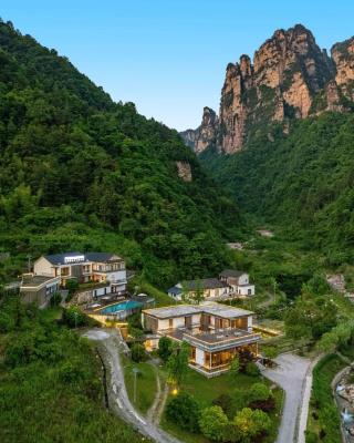Avatar Peaks Resort