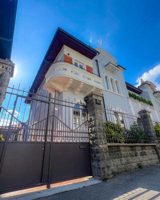 RossoVino Milano Boutique