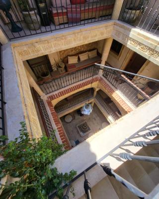 Al Madina, traditional Riad