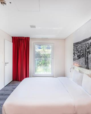 B&B HOTEL Zürich Airport