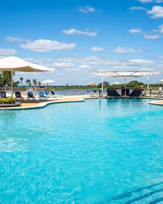 Yacht & Golf Club Paraguayo, a Tribute Portfolio Resort