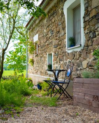 ROSE COTTAGE (sleeps 4)