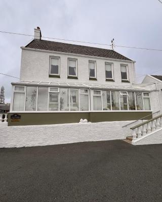 Ard Cashel, Barrack Brae