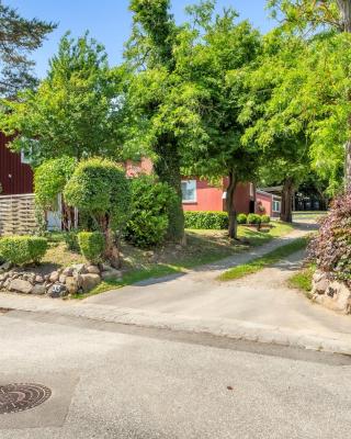 Cosy-Living Bed and Kicthen - close to beach and fjord