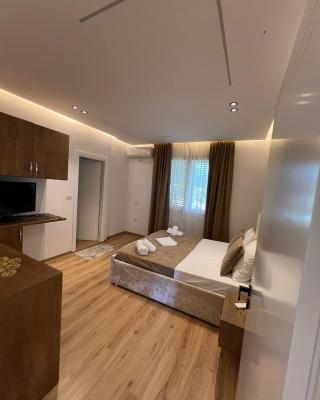 Villa S M