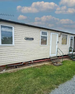 Beautiful Caravan Located In Mablethorpe In Skegness Ref 56033L