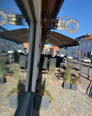 Pizza House Bed Simrishamn