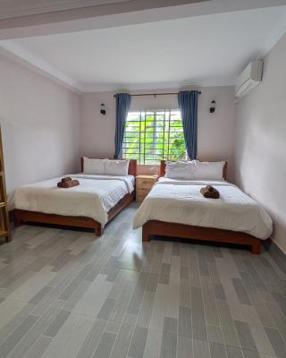 Coconut Lodge