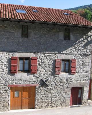 Larraenea Bed and Breakfast