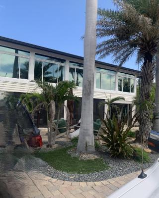#1 Island Hideaway PICK ME!!!