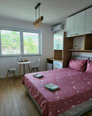 Villa Ella apartments