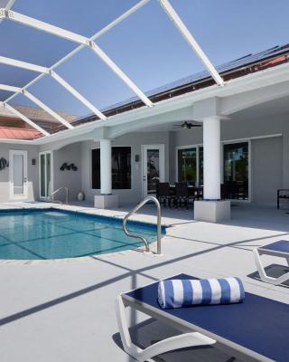 Cape Serenity- Luxury Waterfront Villa with Kayaks