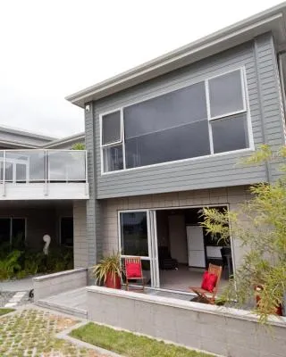 Bay Breeze Accommodation