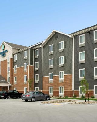 WoodSpring Suites Fargo North Near NDSU