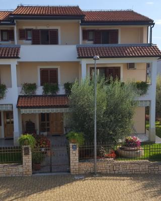 Ulika Rooms & Apartments