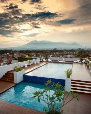 Ascent Hotel & Cafe Malang