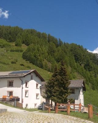 Berghaus am Sonnenhang Valpaschun