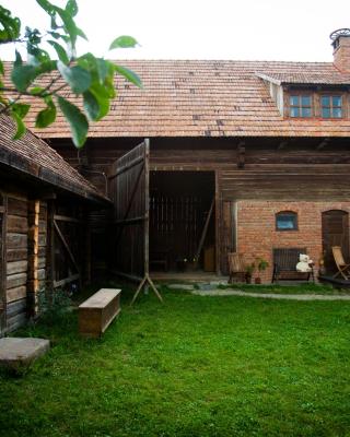 Barn guesthouse / Csűr vendégház