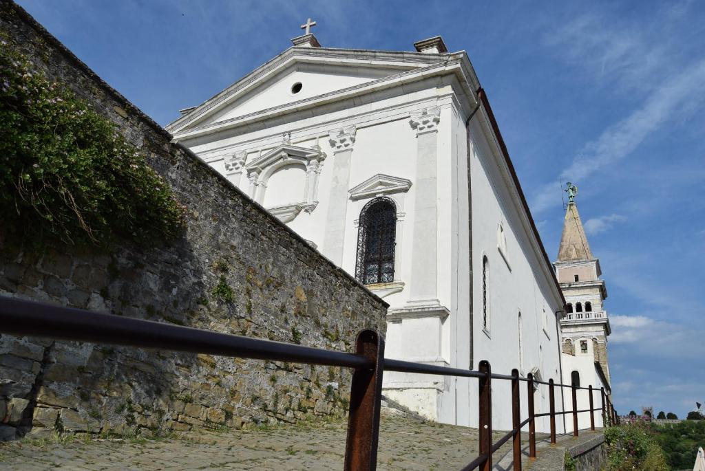 Traditional Piran house平面图