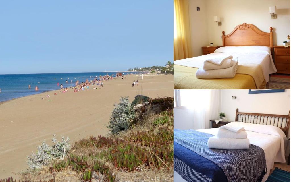 德尼亚Les Bovetes Apartment的酒店客房带两张床,还有海滩