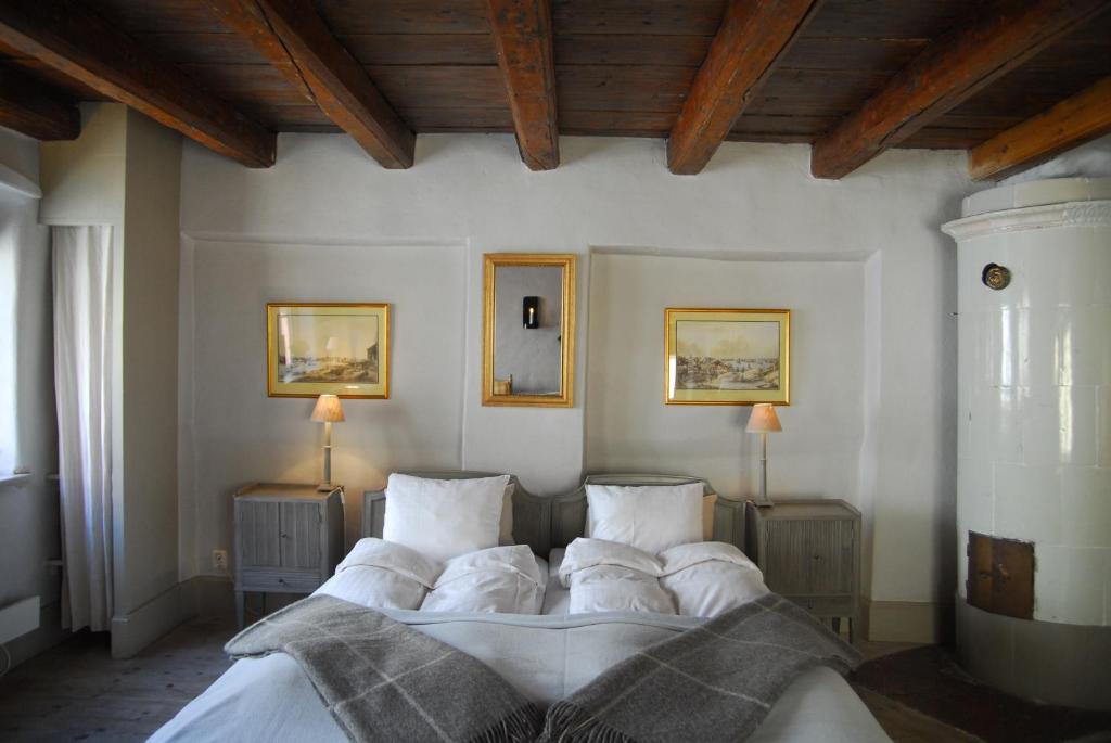斯汶韦塔帕里酒店客房内的一张或多张床位