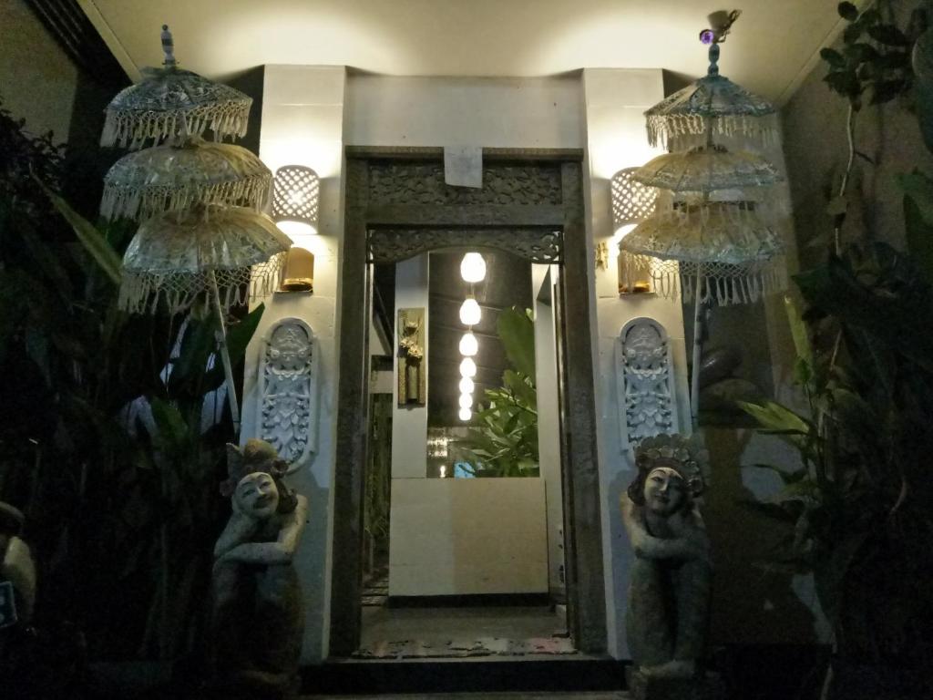 库塔彭杜克苏提雅旅馆的相册照片