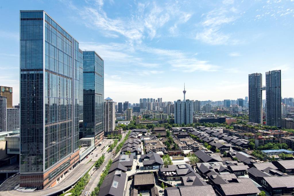 成都S6服务公寓（成都春熙太古里店）的城市空中景观高楼