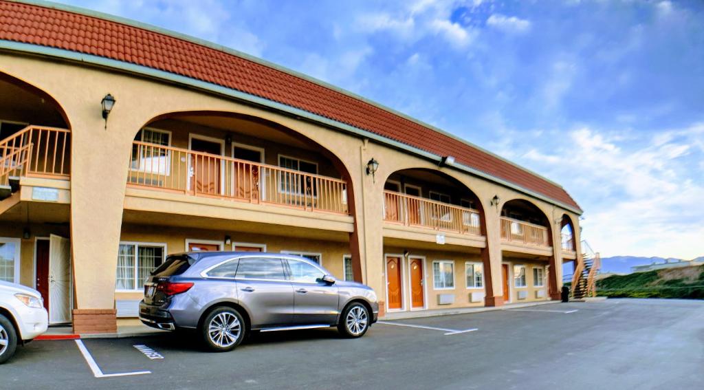 汽车旅馆 salinas inn(萨利纳斯汽车旅馆)