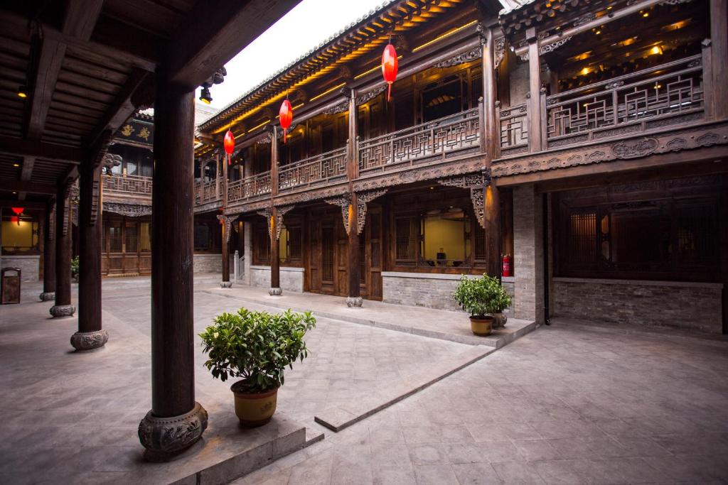 旅馆 新龙门客栈