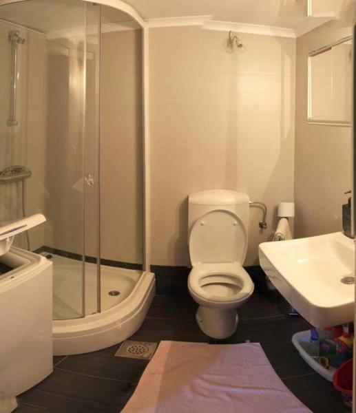 Adriatic Apartments的一间浴室