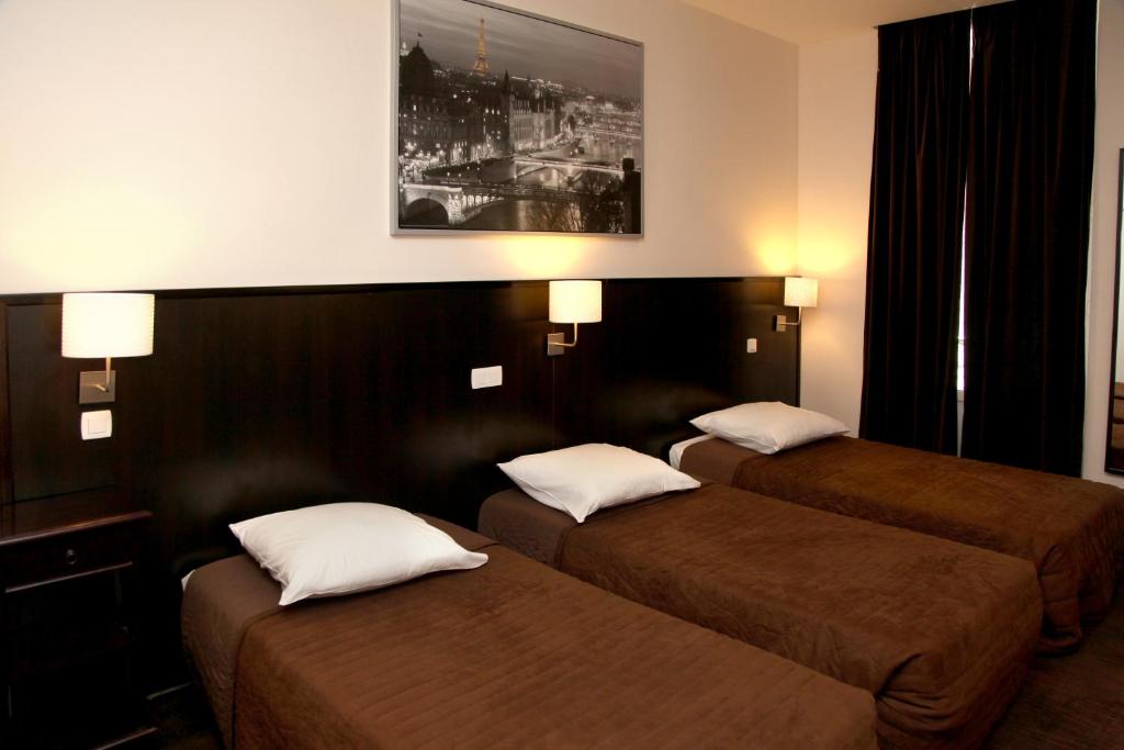托卡德罗酒店客房内的一张或多张床位