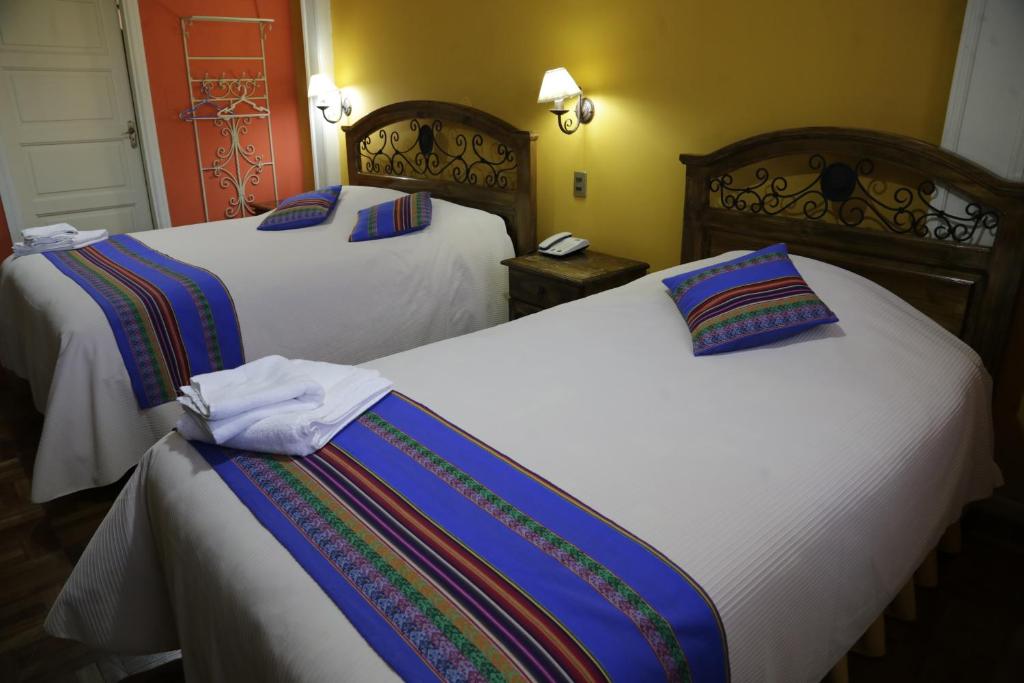 拉巴斯Isabela Hotel Suite的相册照片