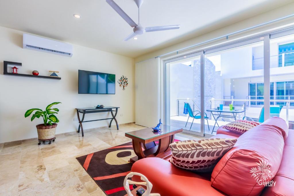 Estrella del Mar Condo 101女人岛（2024最新房价）