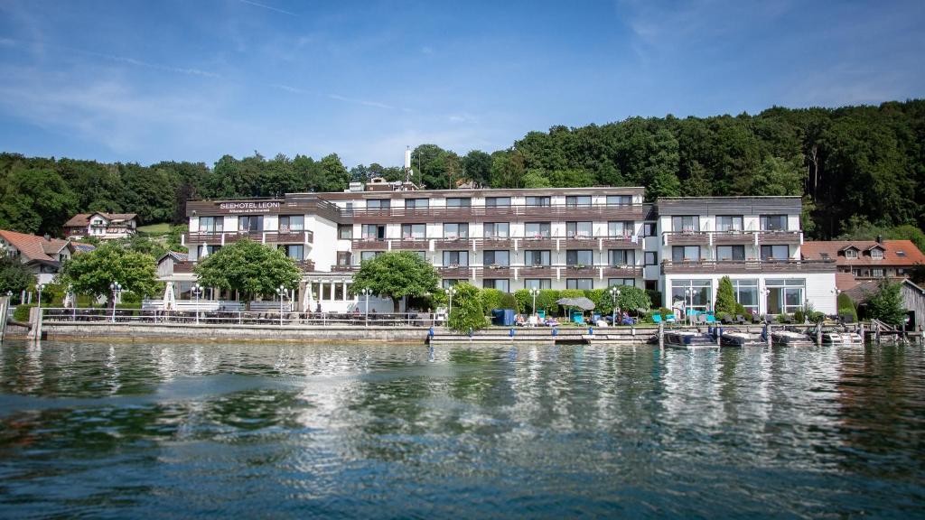 施坦贝尔格湖畔贝格莱尼赛酒店的相册照片