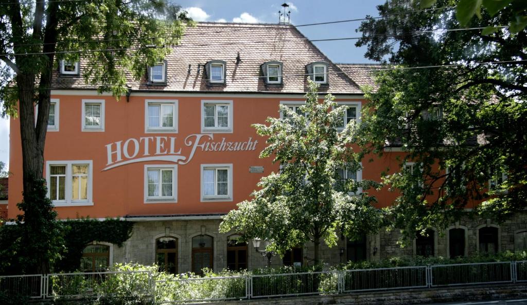 维尔茨堡Hotel Fischzucht - by homekeepers的市中心的酒店