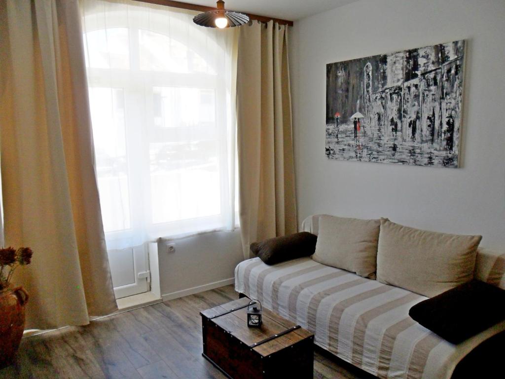 Dubrovnik Bautovic Apartments的休息区