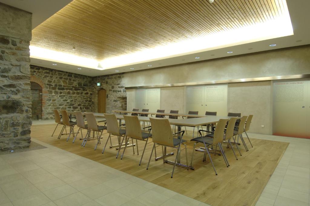 伯格德意志兰茨贝格酒店商务区和&#47;或会议室